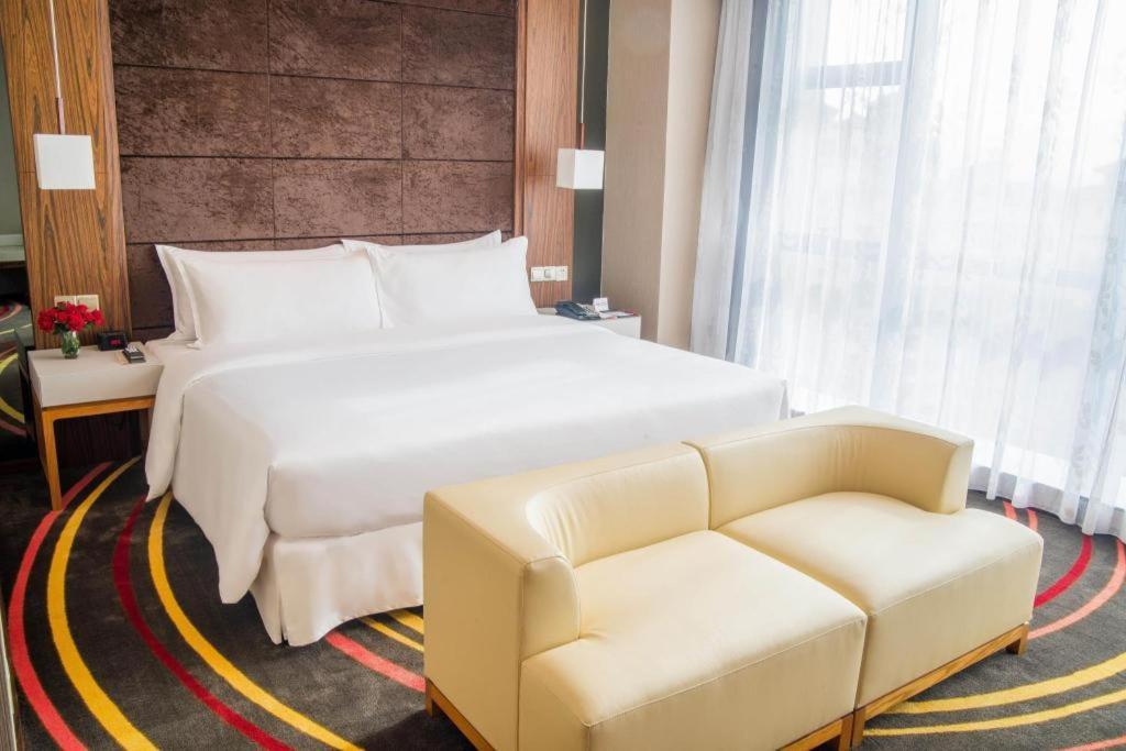 Ramada Plaza Huizhou East Hotel Exterior foto